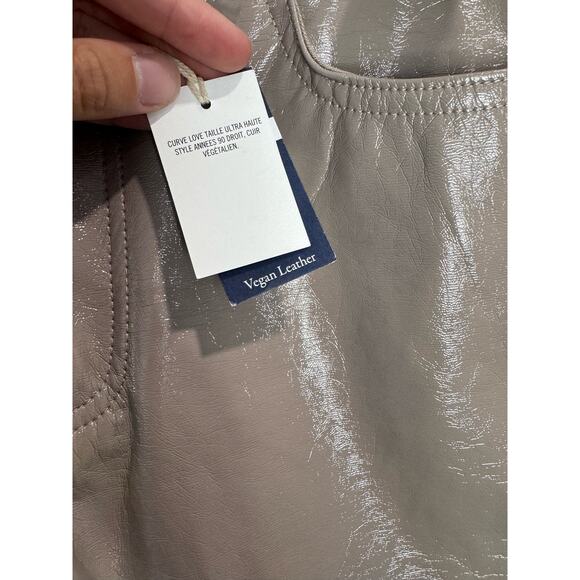NWT Abercrombie The 90's Straight Ultra High Rise Faux Leather Pants size 28 - Picture 6 of 8